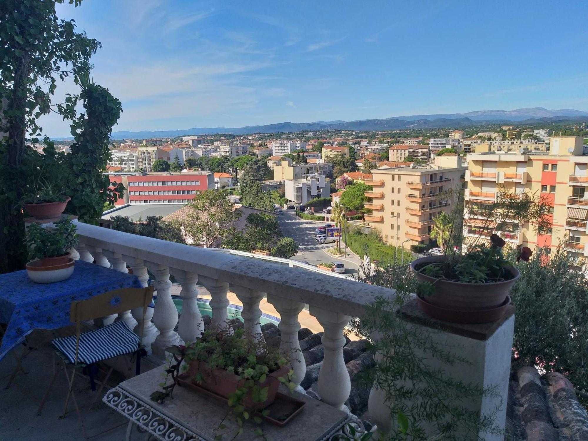 Joli Studio Saint-Raphaël 部屋 写真